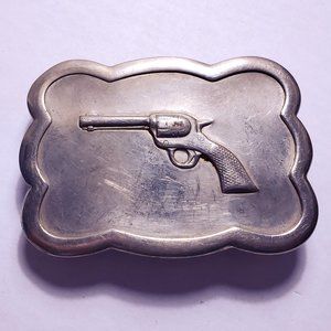 Western theme 6 shooter pistol belt buckle cowboy